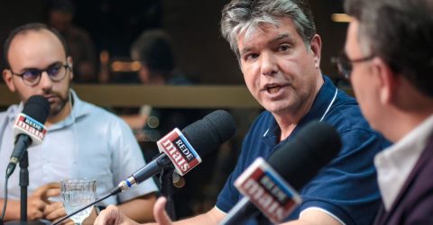 Deputado Ruy Carneiro é internado em João Pessoa para cirurgia na coluna - Imagem do artigo original