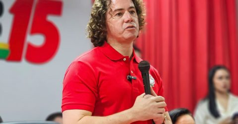 Veneziano evita rebater Daniella Ribeiro e diz que qualquer resposta seria vista como machismo - Imagem do artigo original