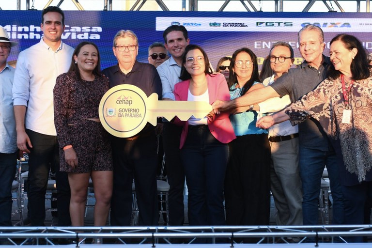 João Azevêdo entrega obras e firma novas ordens de serviço nos 161 anos de Campina Grande - Imagem do artigo original