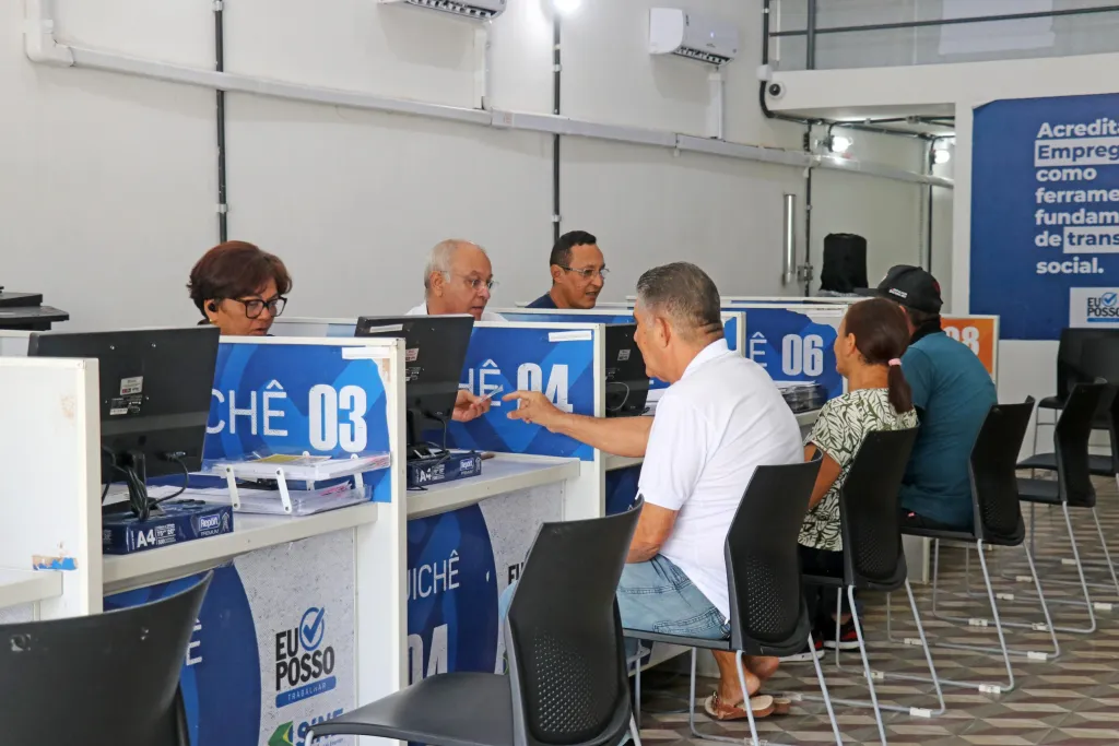 Fogo de grande proporção atinge bambuzal em rodovia de acesso a Lucena, PB - Imagem do artigo original