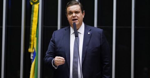 Kataguiri pede convocação do dono da Pixbet para depor na CPMI do INSS - Imagem do artigo original