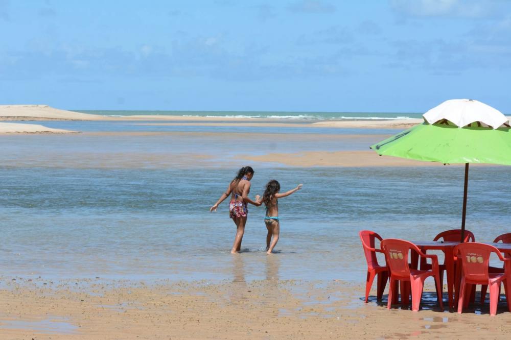 Governador em exercício abre Dia D de Multivacinação em Queimadas e destaca união para elevar cobertura vacinal - Imagem do artigo original